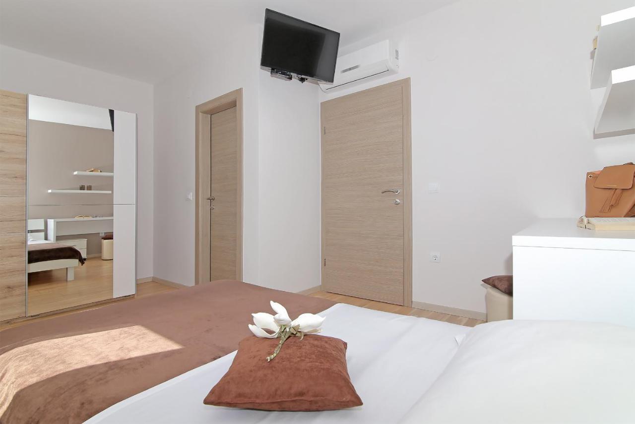 Apartment Moretic Gromaca المظهر الخارجي الصورة