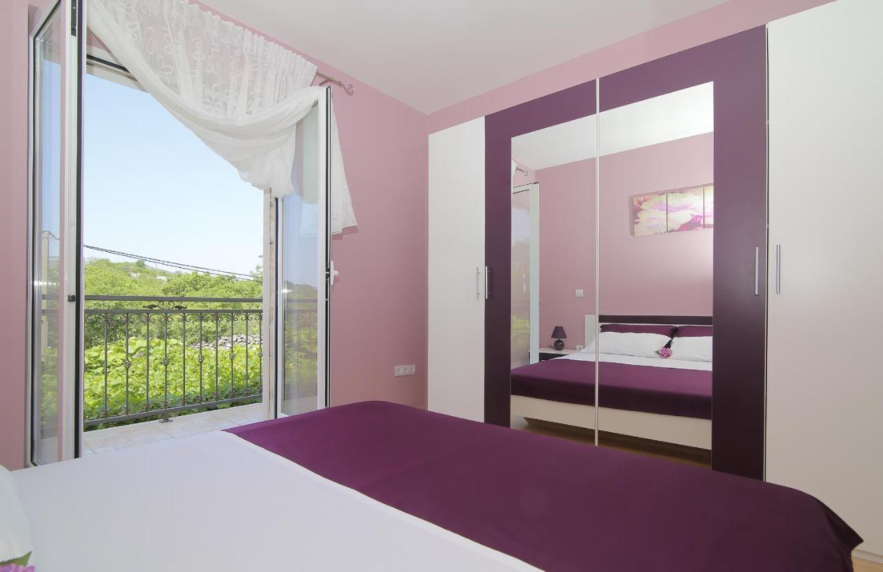 Apartment Moretic Gromaca المظهر الخارجي الصورة